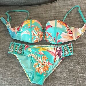 Bathing suit - 2 piece bikini